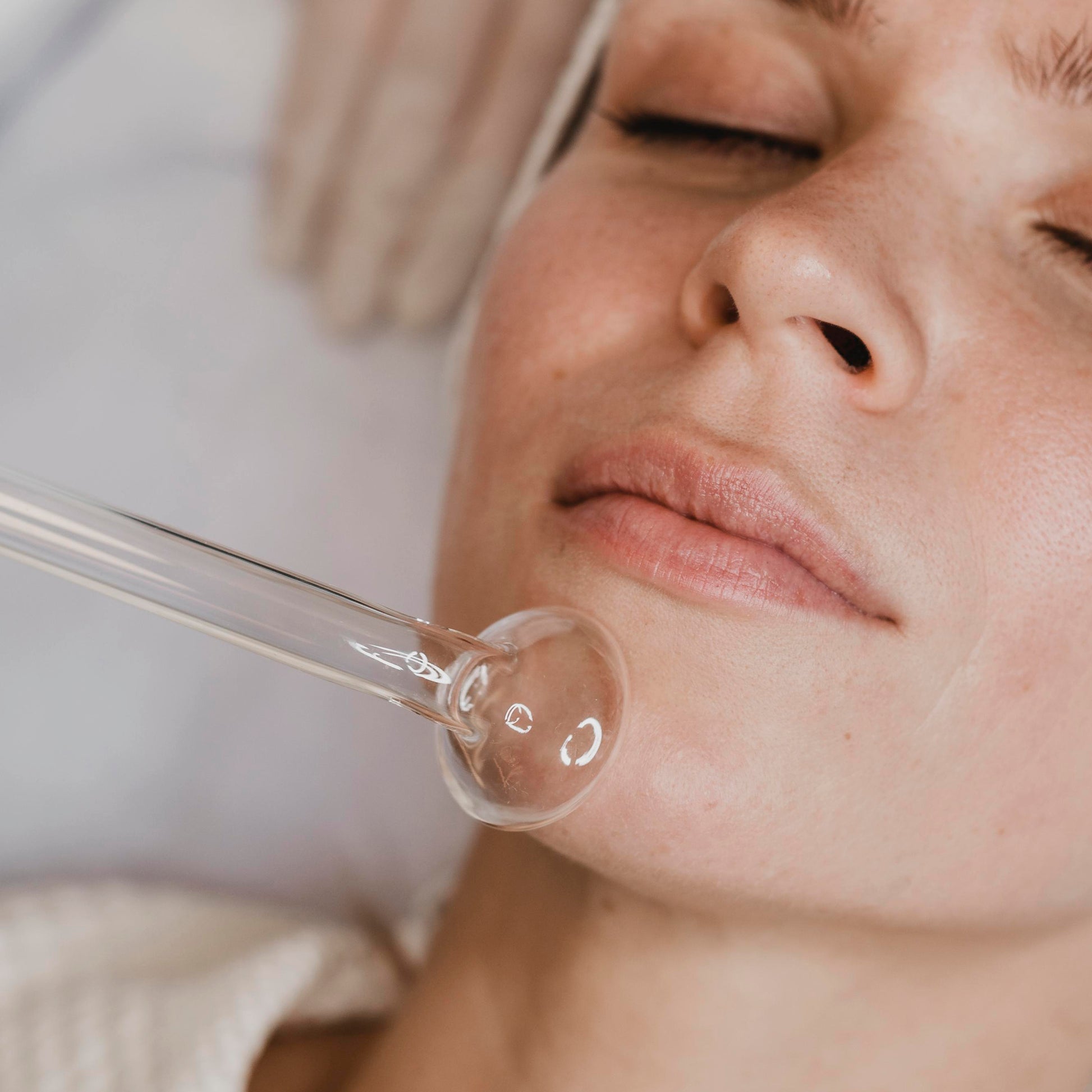 Cellular Intensive Facial 细胞净颜护理